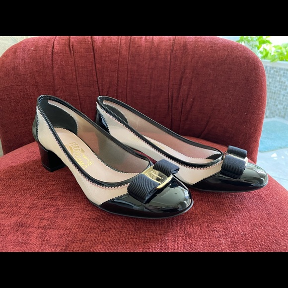 Salvatore Ferragamo Eva Net Vara Pump Mesh Black Pink - Picture 6 of 13